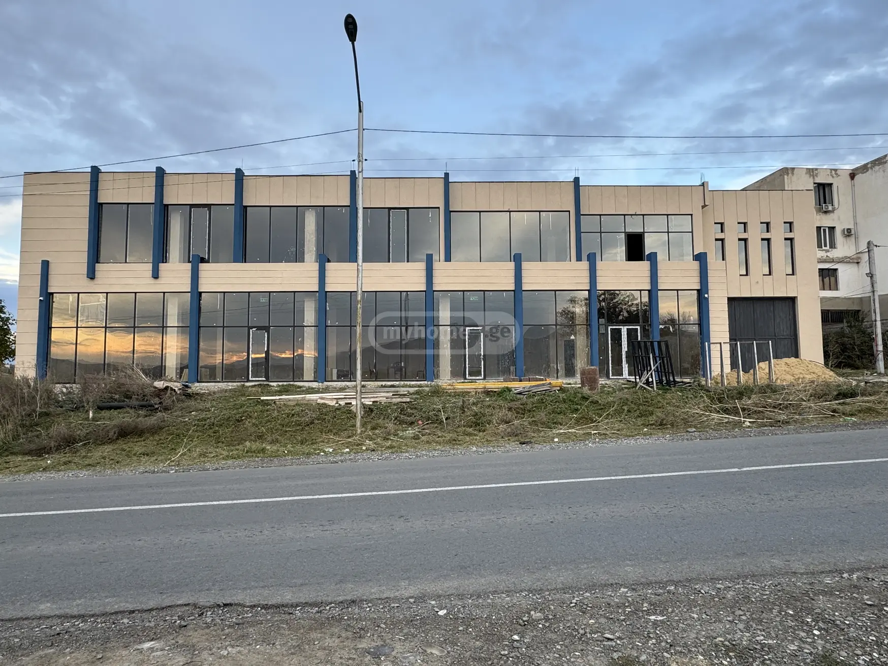 For Rent Saopise Commercial Space Gorshi view 2