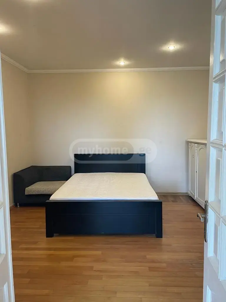 For Rent 3 Room Country House Tsqnetshi, 3 of 10