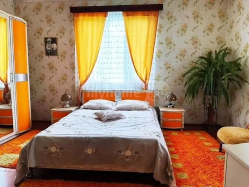 For Sale 8 Room Private House view 9