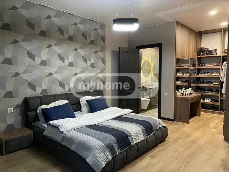 For Sale 8 Room Private House, 8 of 12