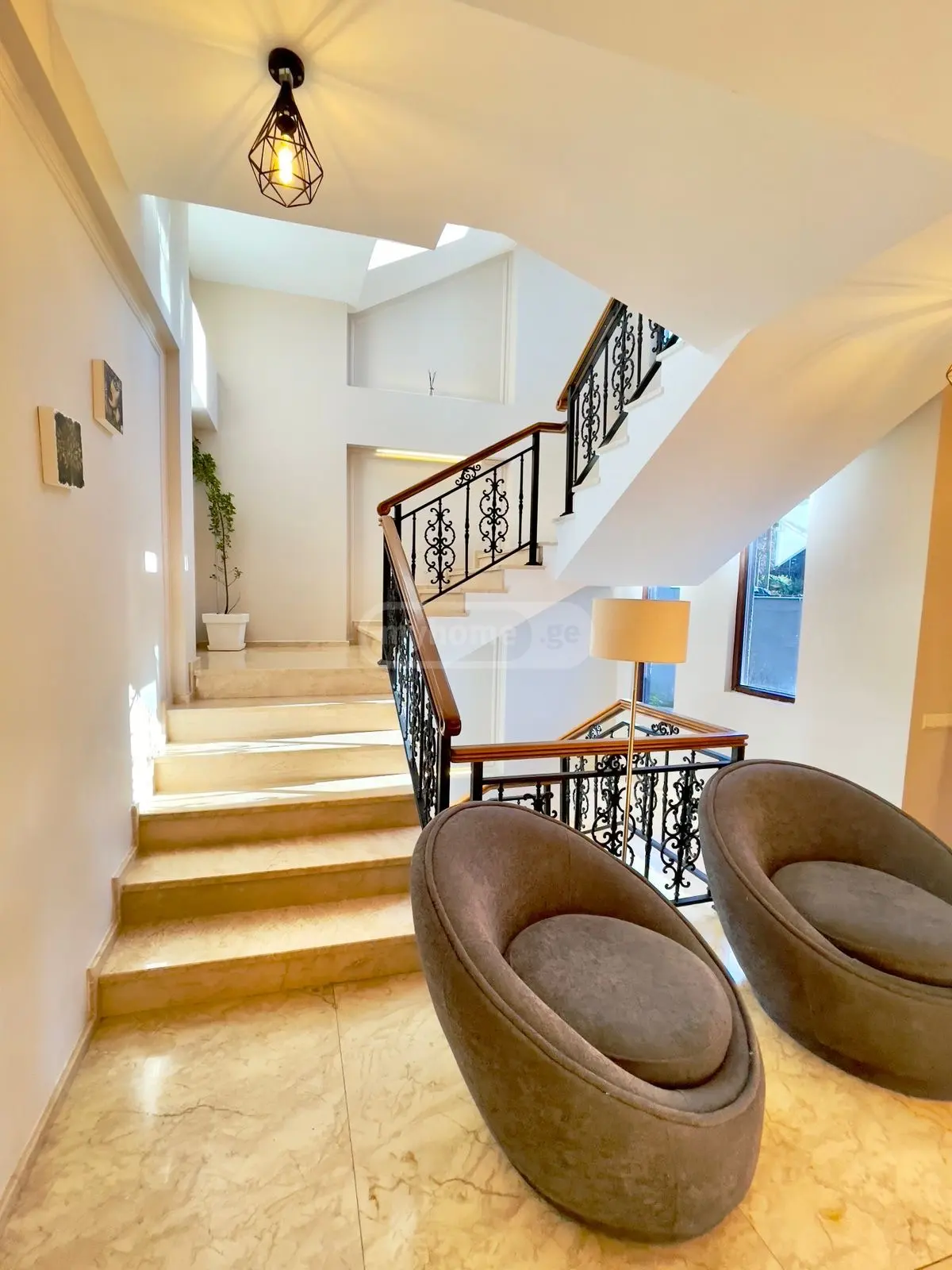 For Rent 9 Room Private House, 2 of 12