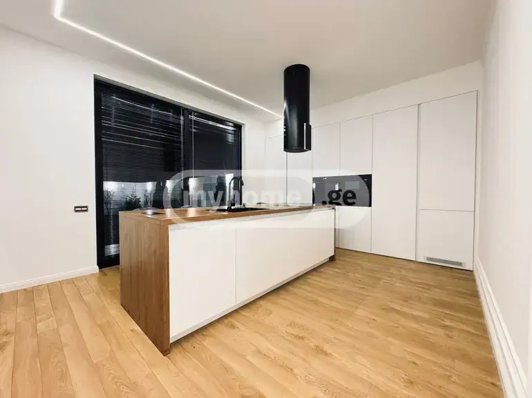 For Sale 8 Room Private House, 2 of 12