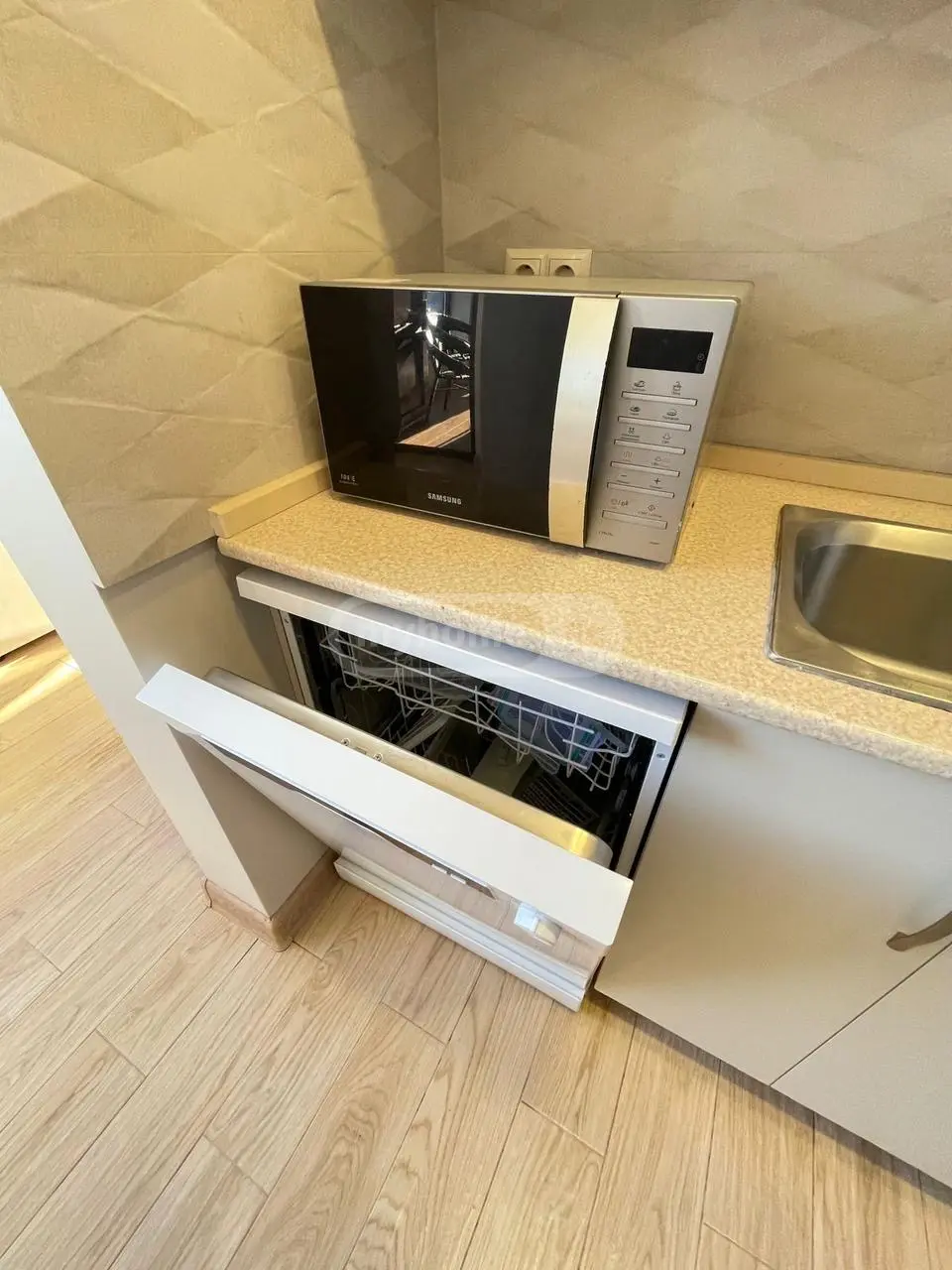 For Rent 9 Room Private House, 11 of 12
