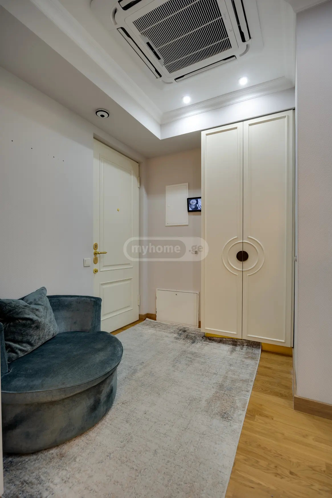 For Sale 3 Room Apartment, 8 of 12