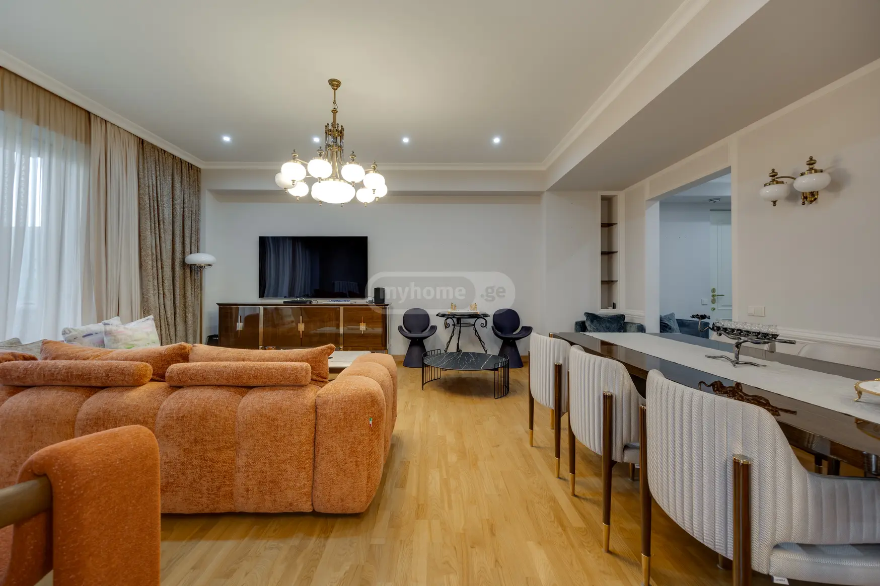 For Sale 3 Room Apartment, 2 of 12