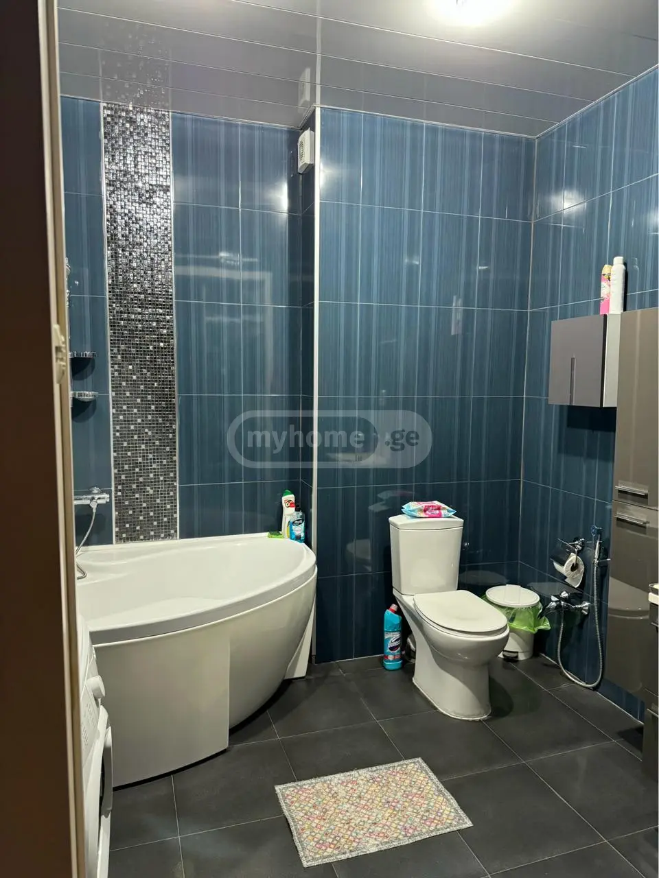 For Rent 3 Room Apartment Mtatsmindaze, 3 of 9