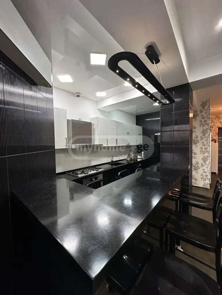 For Sale 3 Room Apartment, 3 of 7