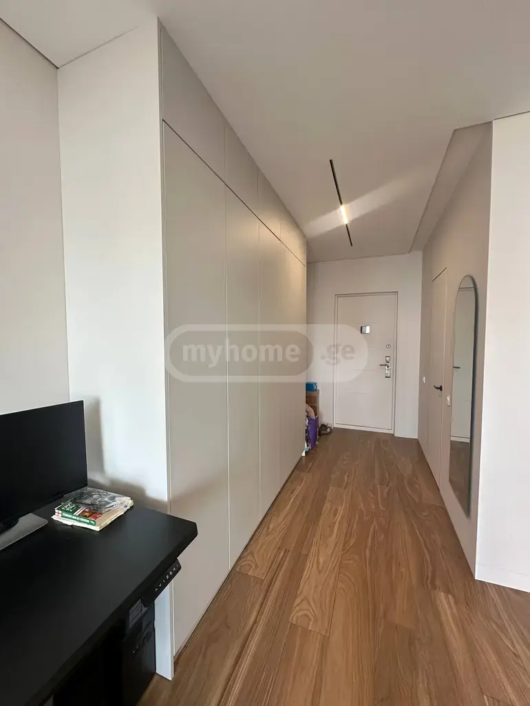 For Sale 1 Room Apartment, 7 of 9