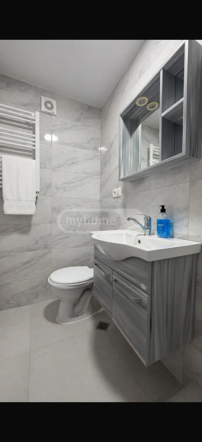 2 Room Flat Daily Rent. Digomi view 14