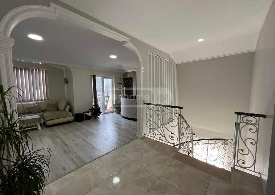For Sale 9 Room Private House view 8