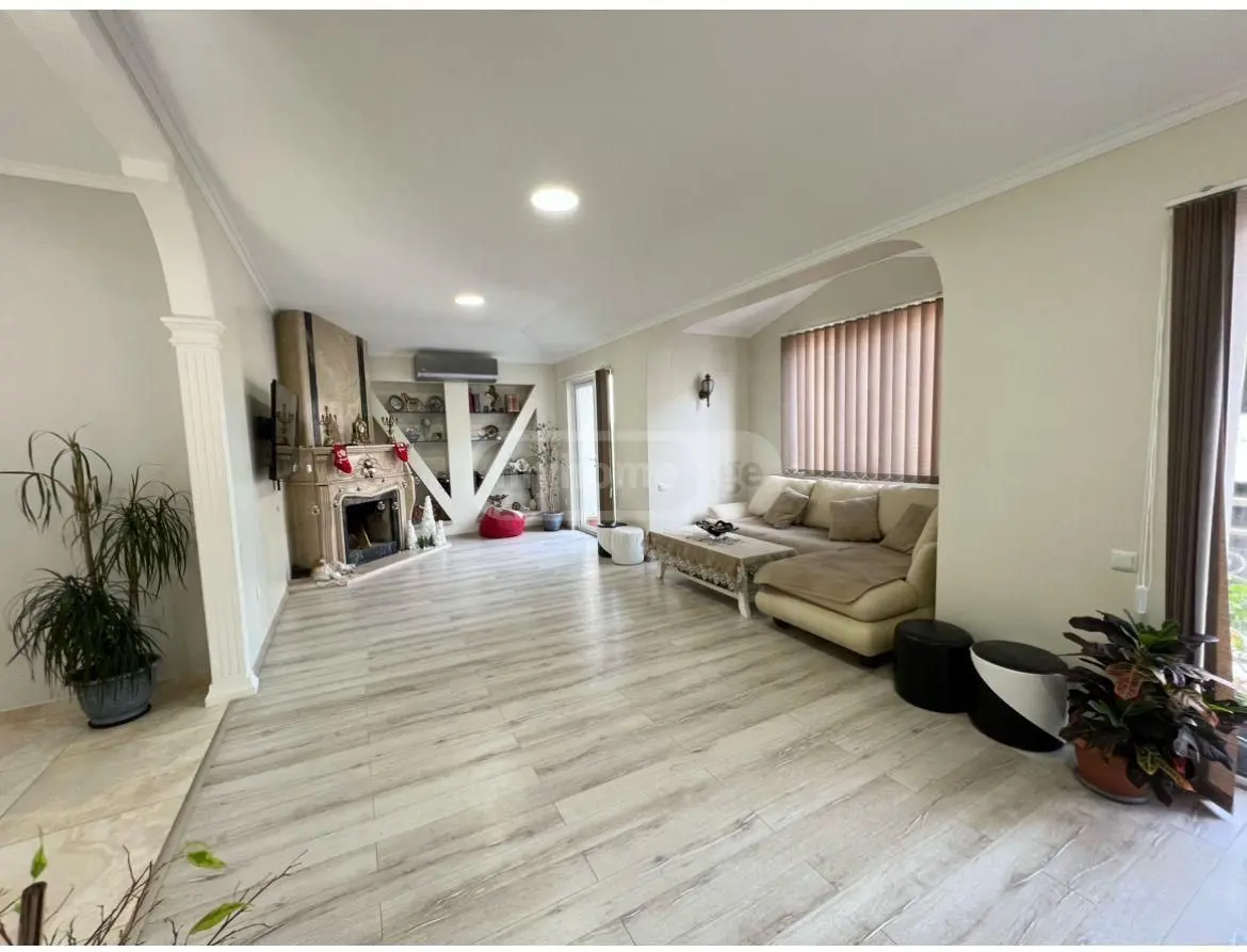 For Sale 9 Room Private House view 11
