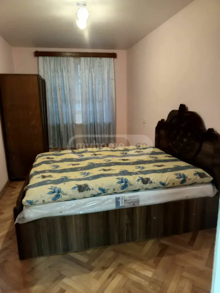 For Rent 3 Room Apartment Kutaisshi, 2 of 9