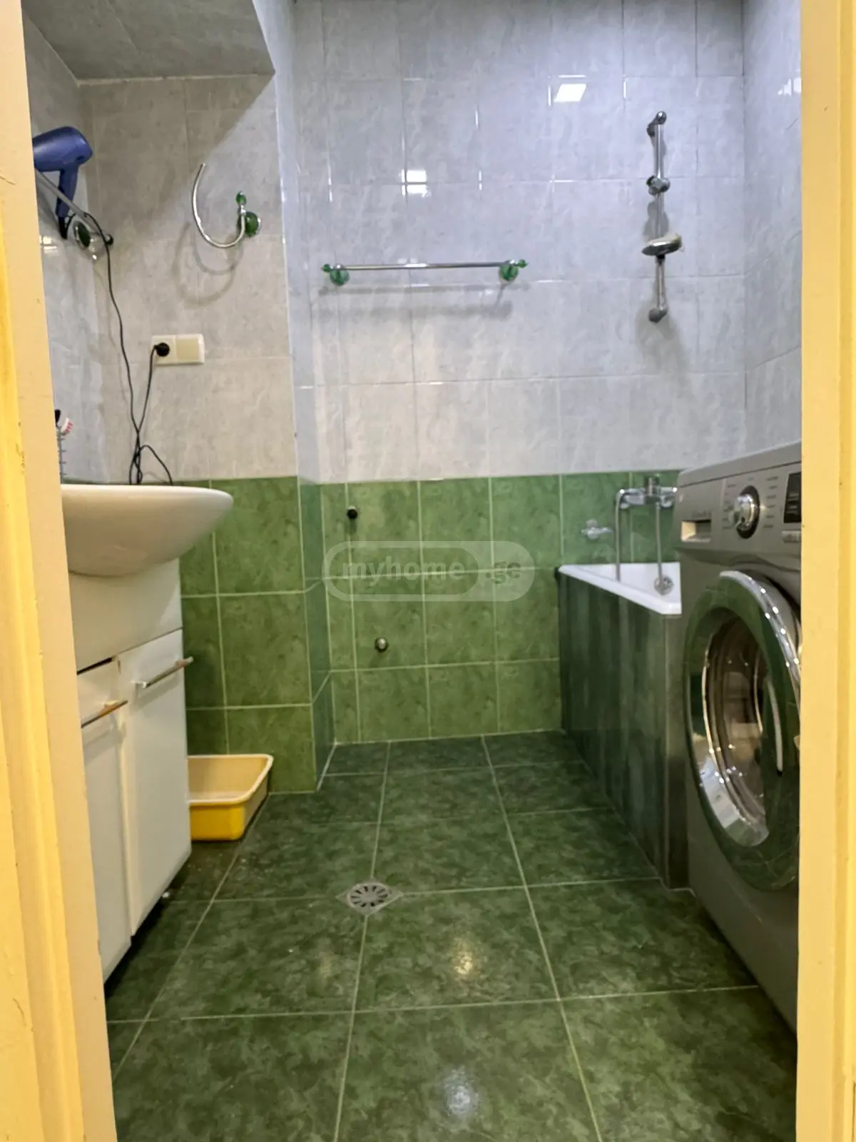 For Sale 4 Room Apartment, 9 of 11
