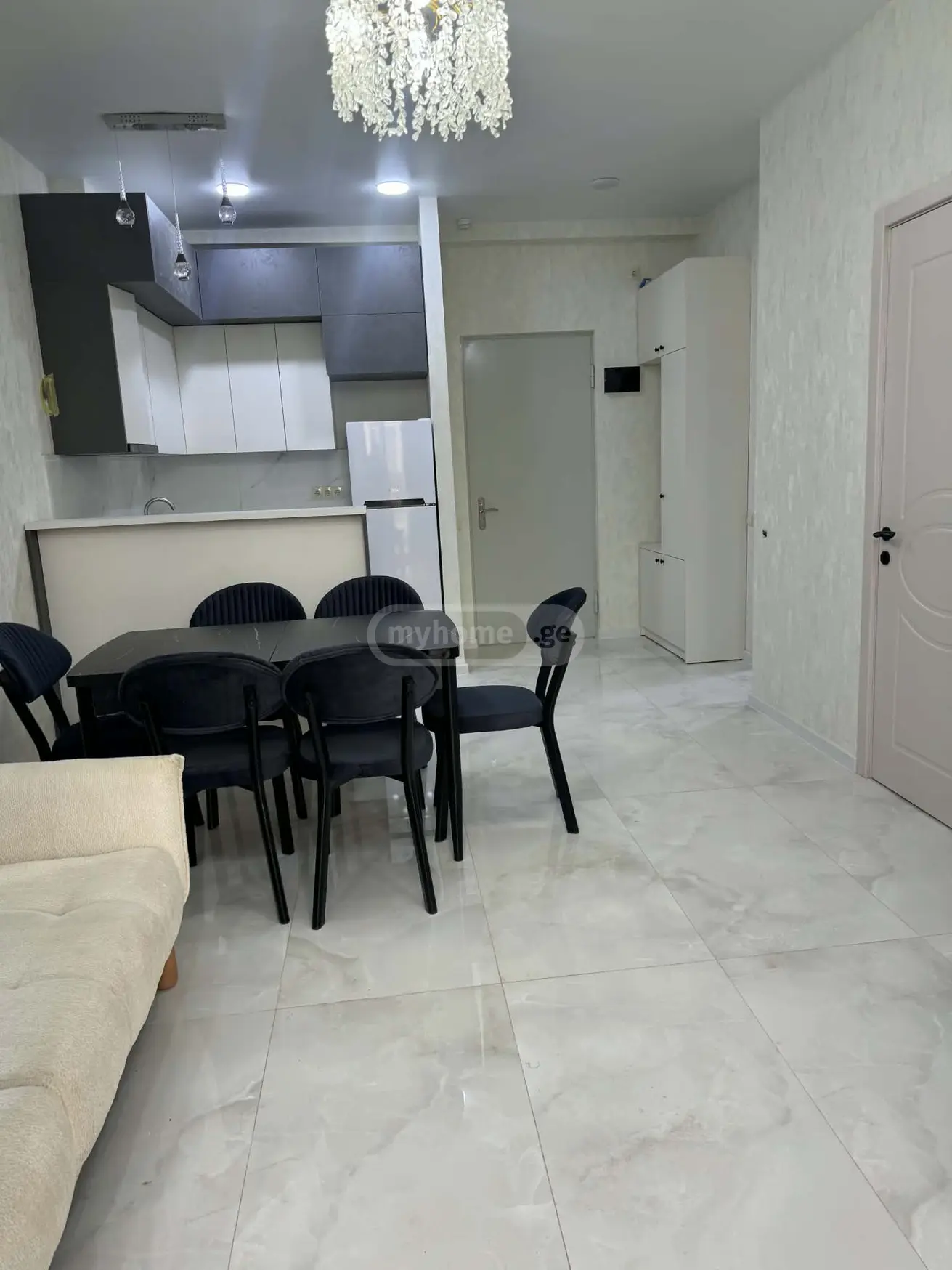 For Sale 3 Room Apartment, 1 of 12