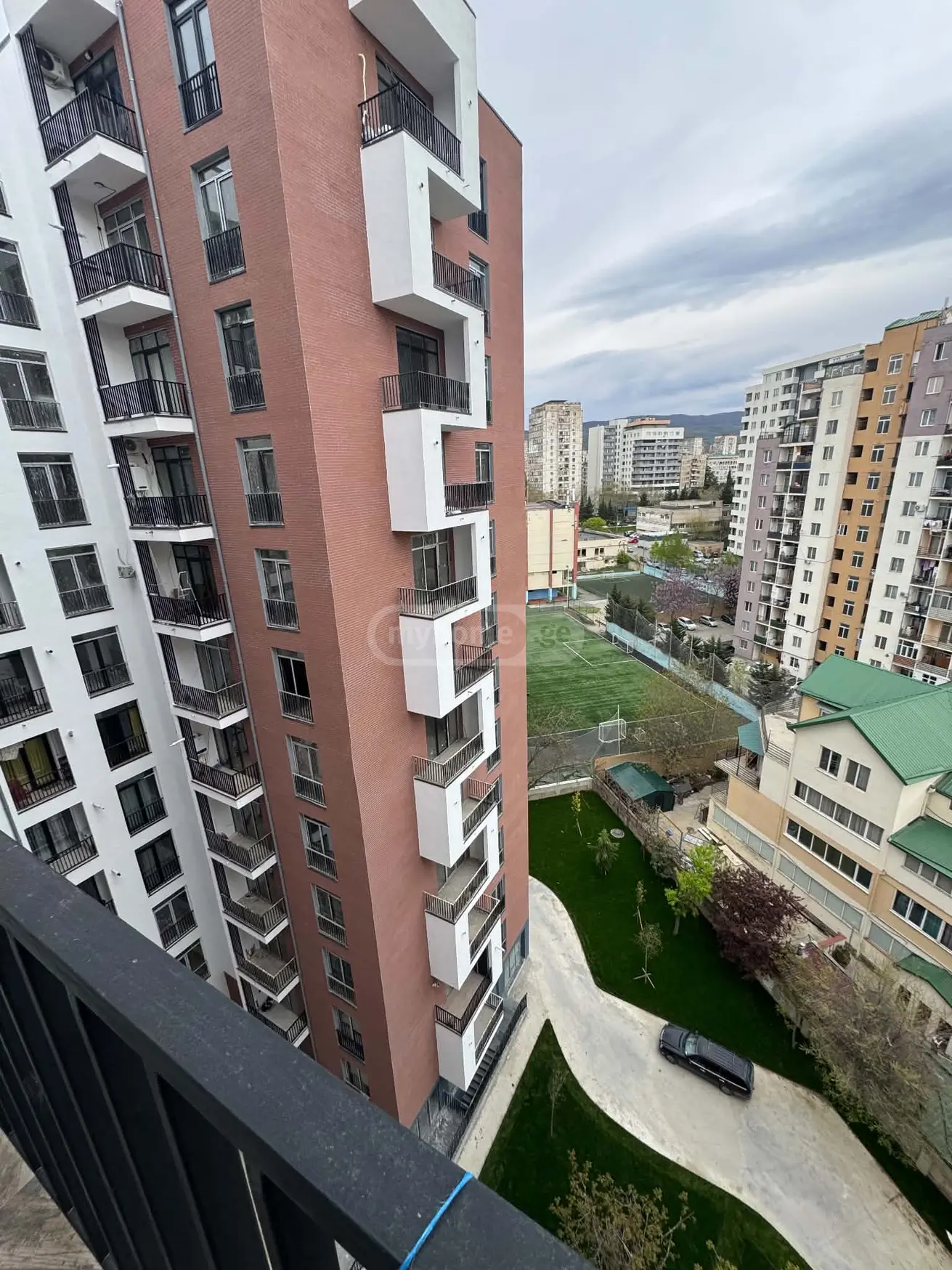 For Sale 3 Room Apartment, 2 of 12