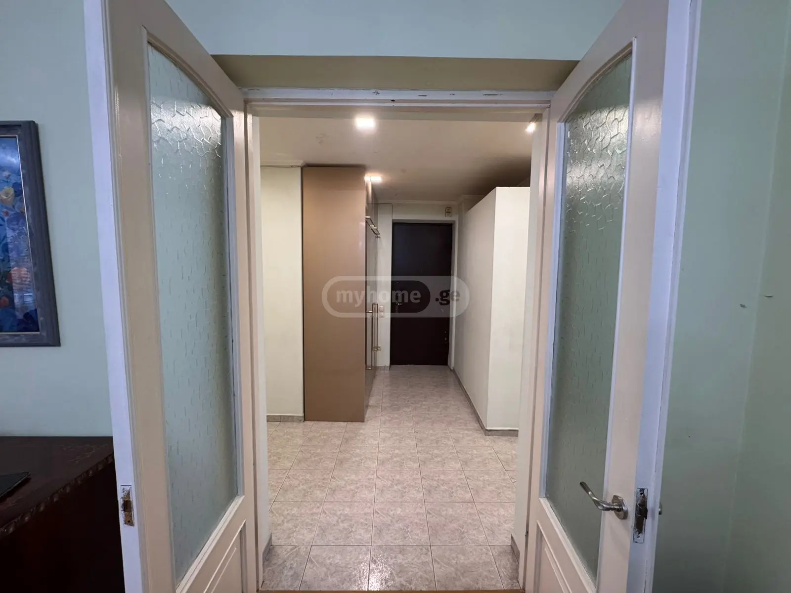 For Sale 4 Room Apartment, 3 of 11