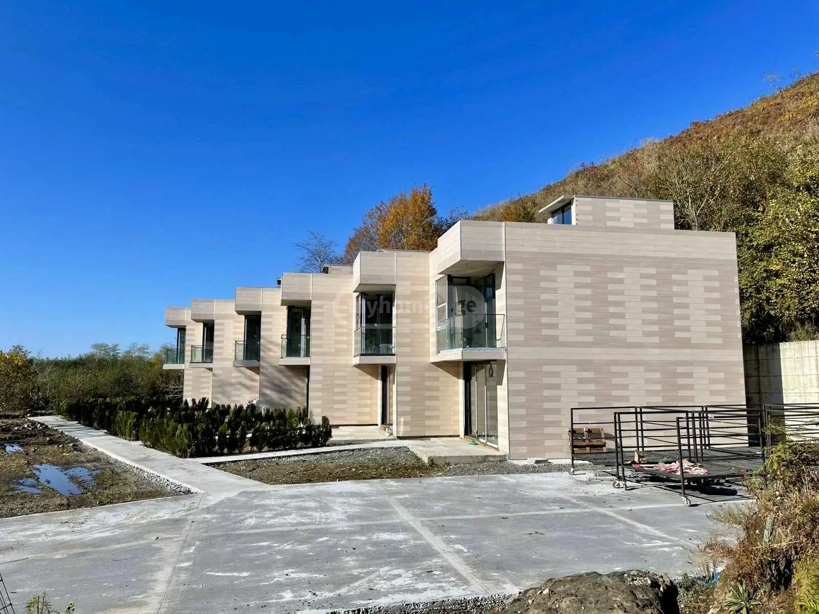 For Sale 3 Room Private House view 1