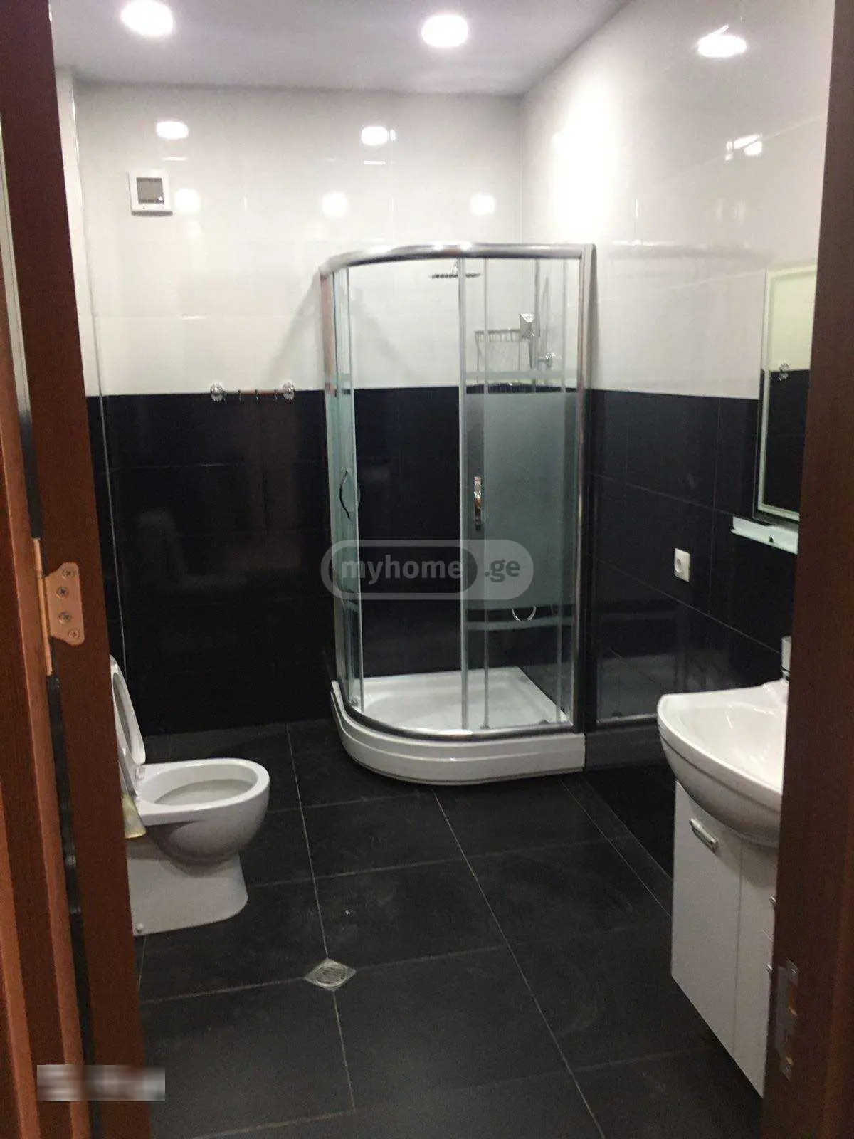 For Rent 4 Room Country House view 5