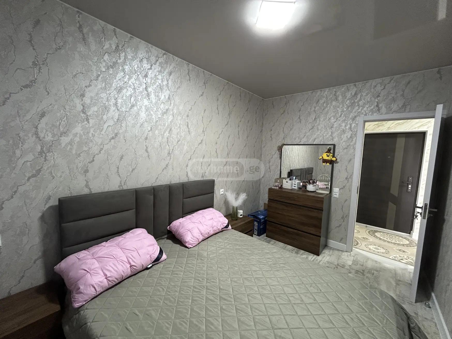 For Rent 3 Room Apartment Tsqaltuboshi view 9