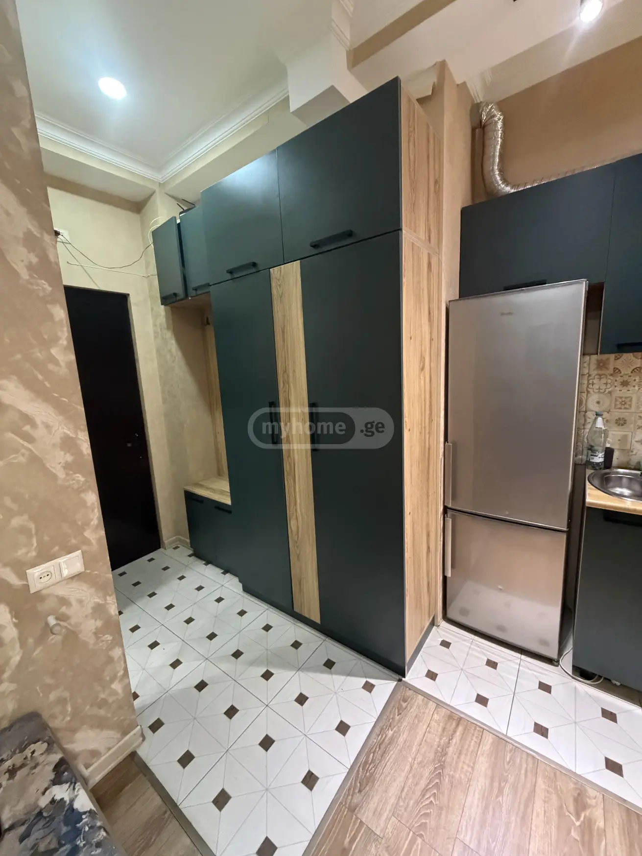 For Sale 1 Room Apartment Kutaisshi view 6