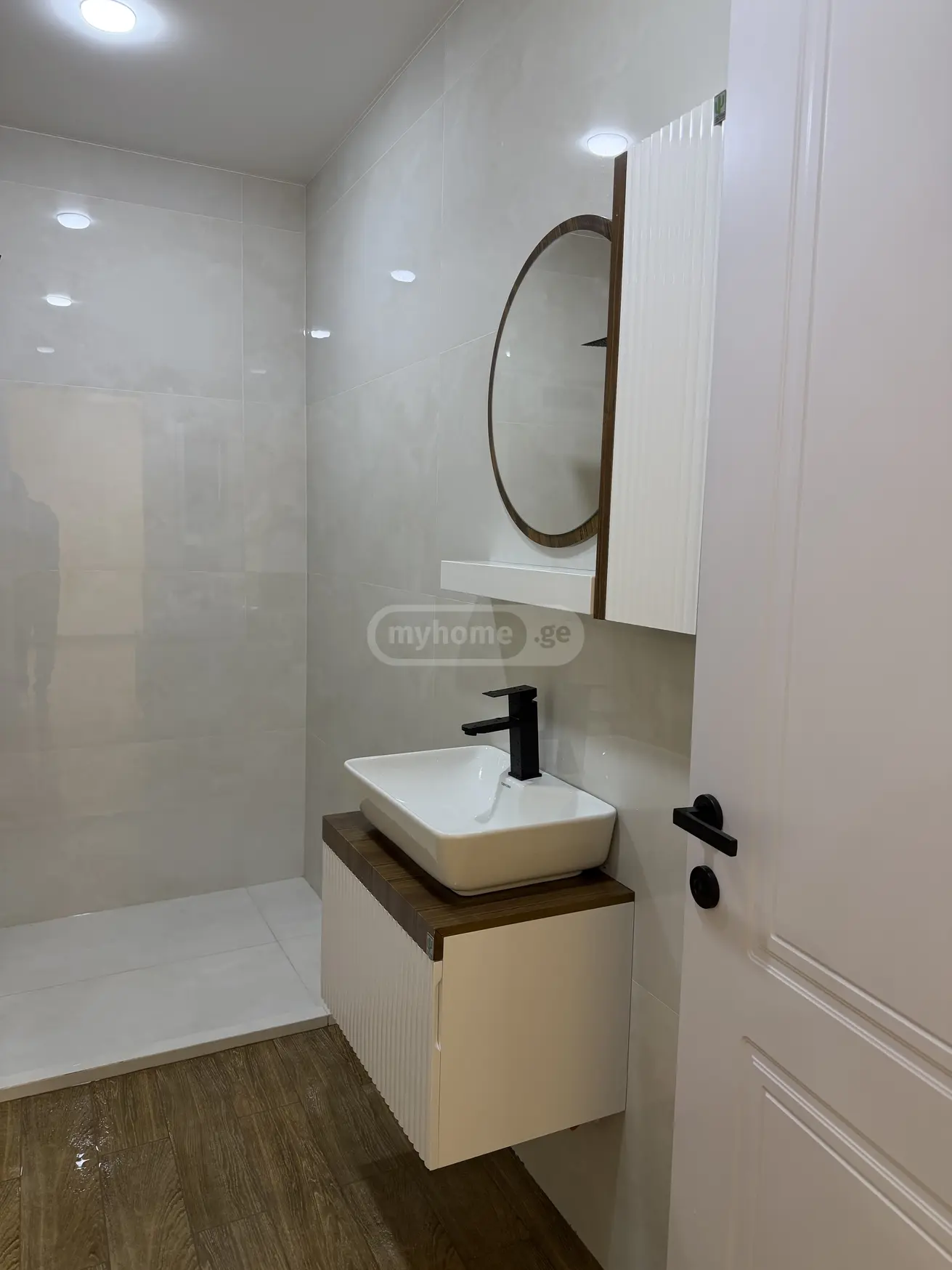 For Sale 2 Room Apartment, 9 of 12