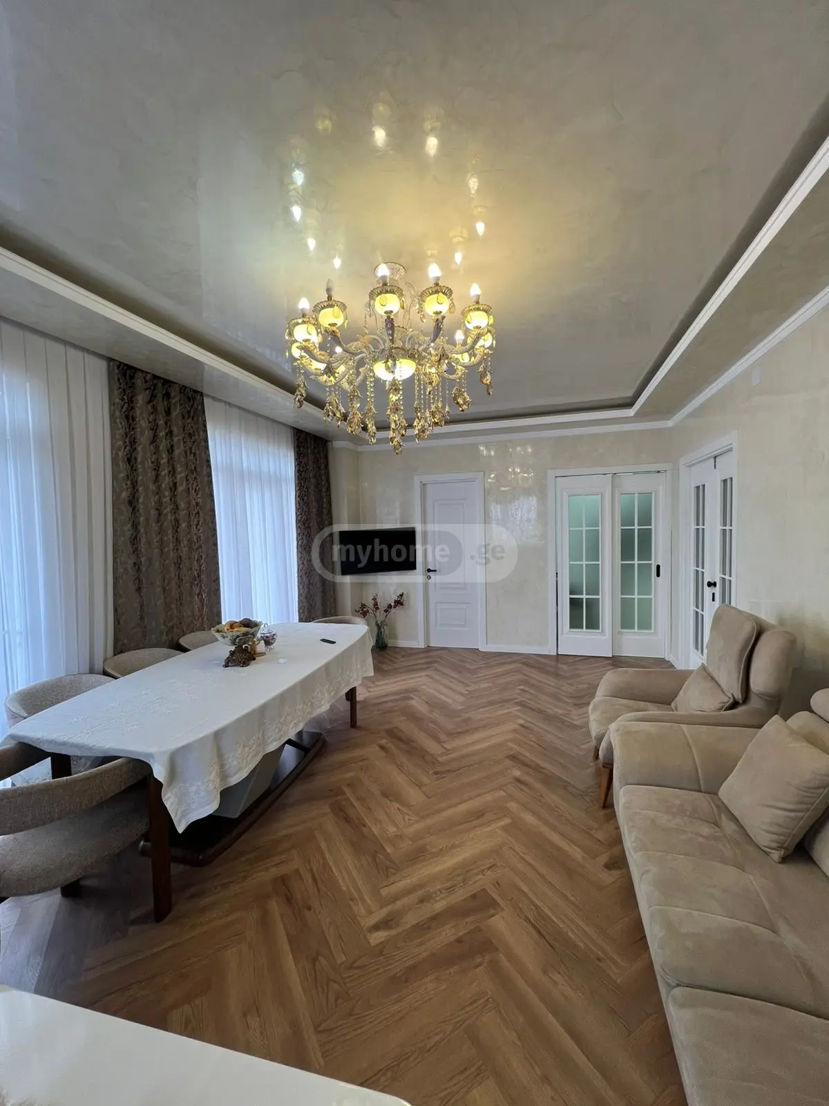 For Sale 5 Room Apartment view 3