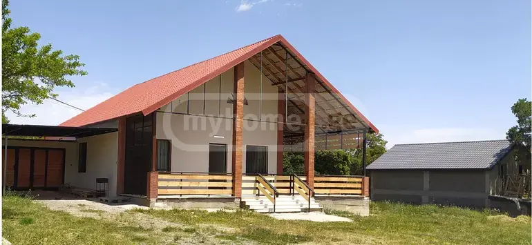 For Sale 6 Room Country House Kiketshi, 1 of 12