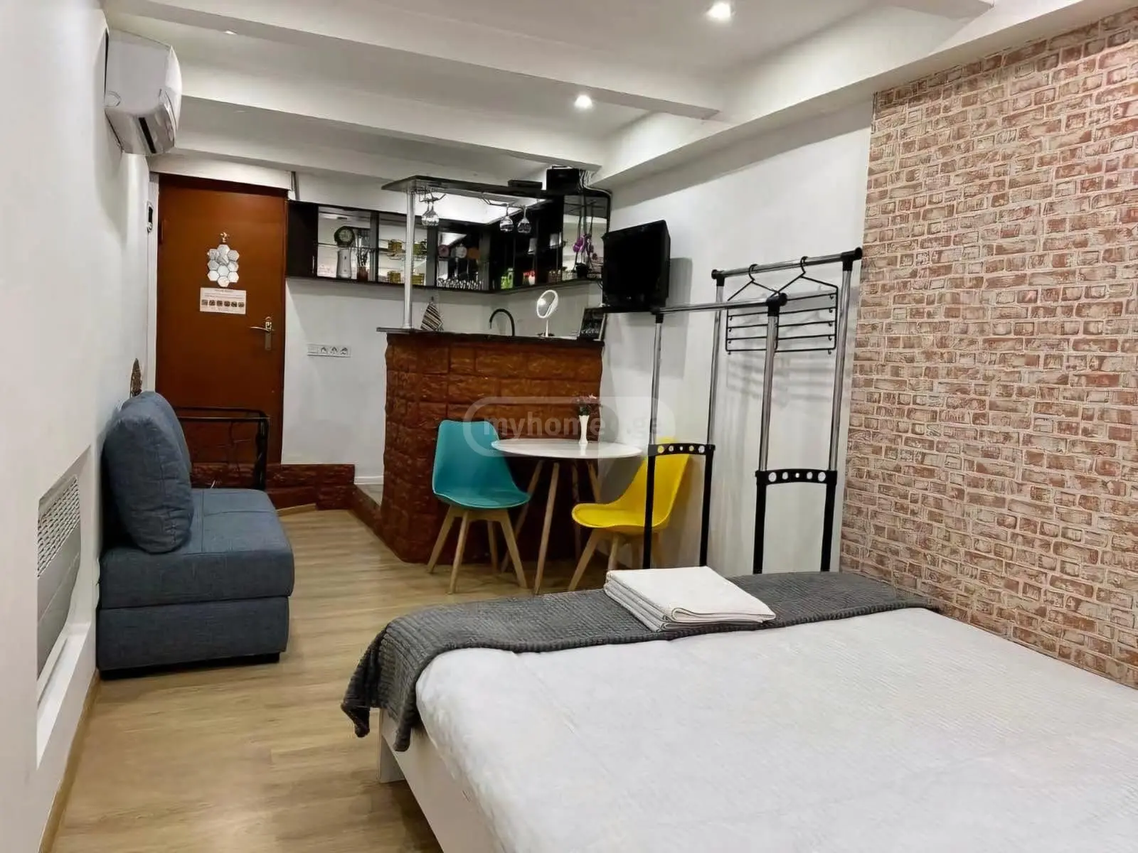 Daily Rent 1 Room Apartment Sololakshi view 1