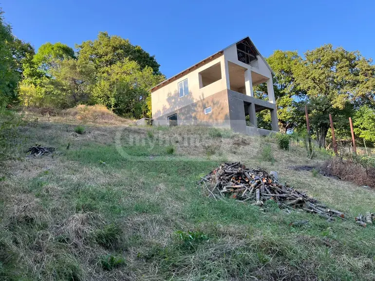 For Sale 10+ Room Private House Tetritsqaroshi view 2