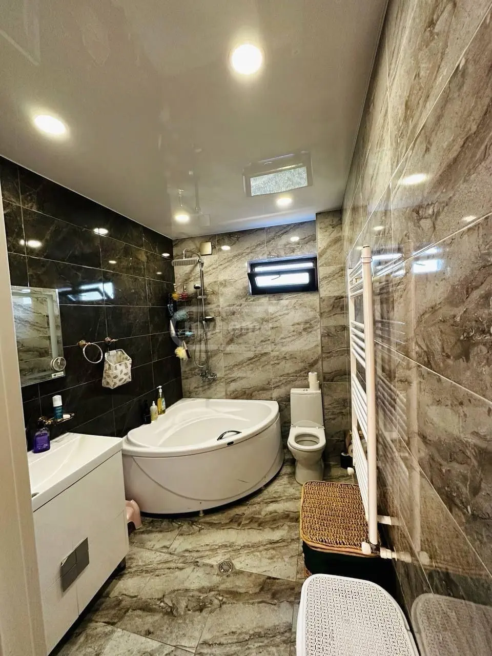 For Sale 10+ Room Sastumro Nadzaladevshi, 3 of 12