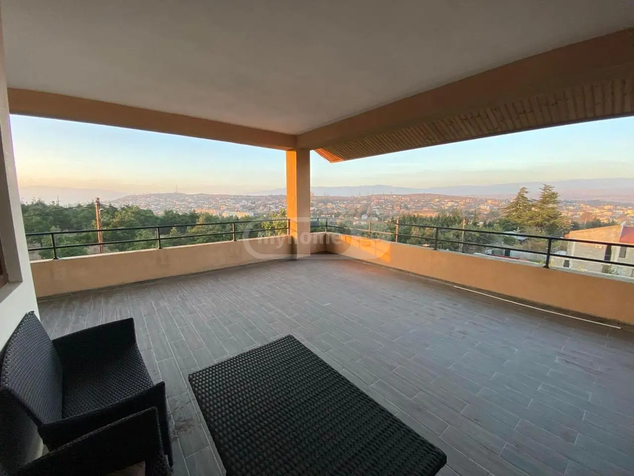 For Sale 10+ Room Sastumro Nadzaladevshi, 2 of 12