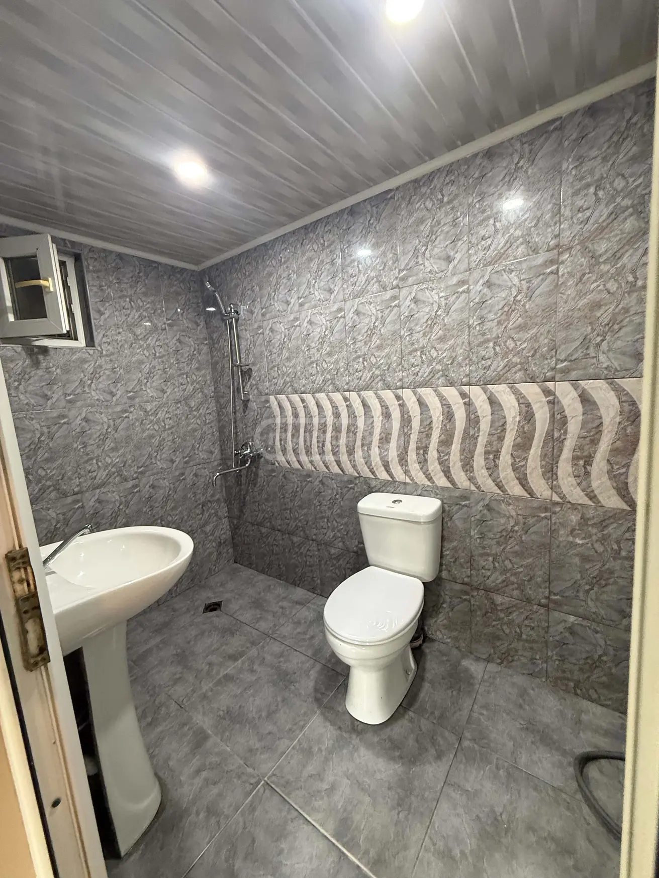 For Sale 3 Room Apartment, 4 of 12