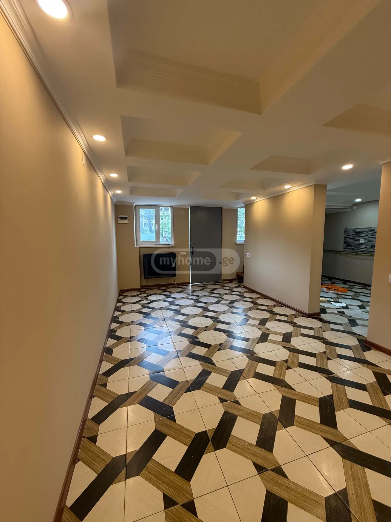 For Sale 3 Room Apartment, 2 of 12