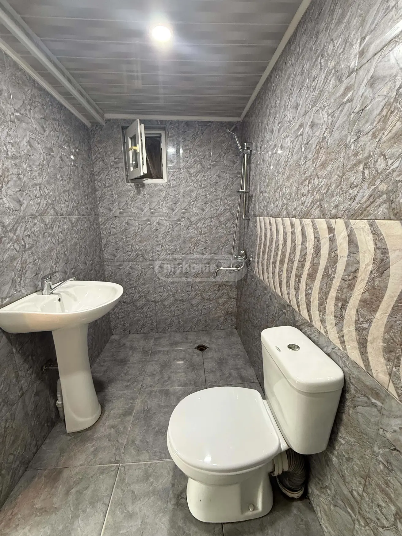 For Sale 3 Room Apartment, 5 of 12