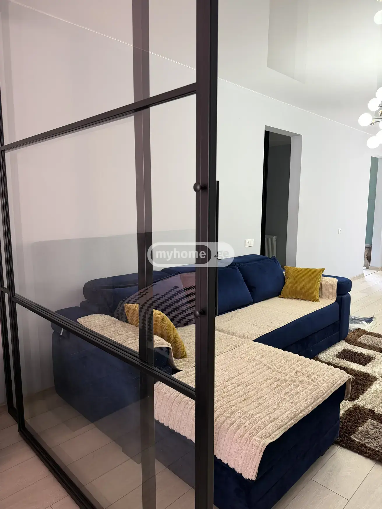 For Rent 3 Room Apartment Kutaisshi view 2