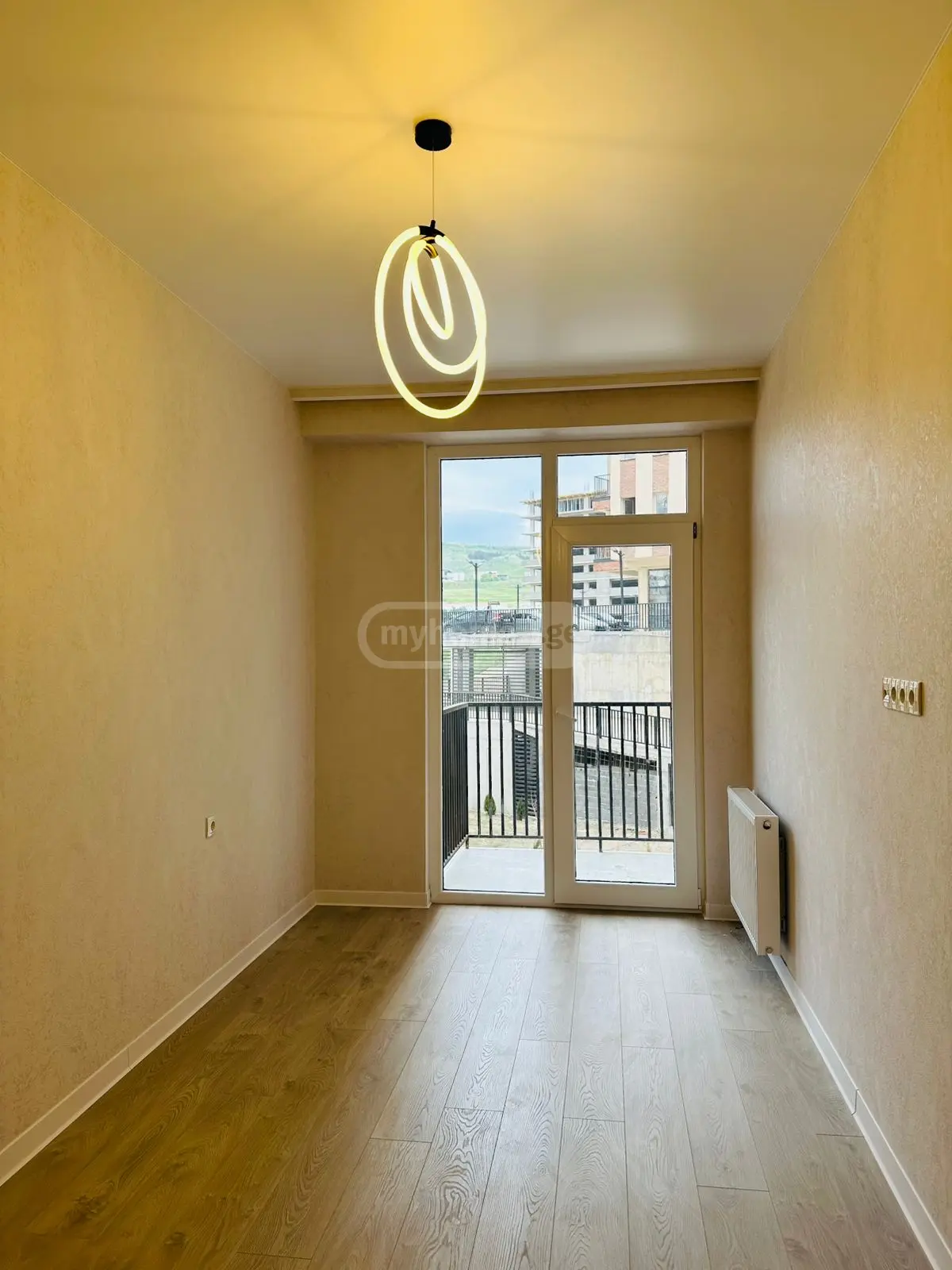 For Sale 3 Room Apartment, 6 of 12