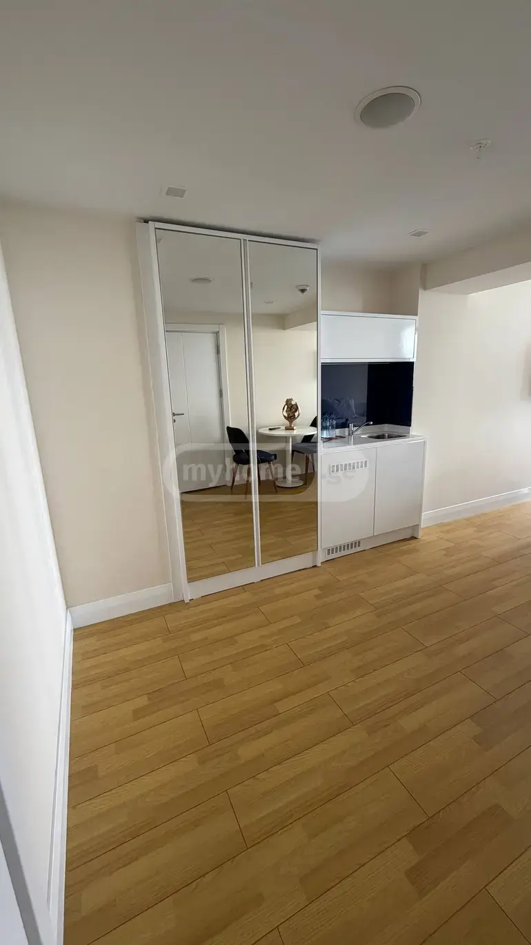 For Sale 1 Room Apartment, 2 of 7