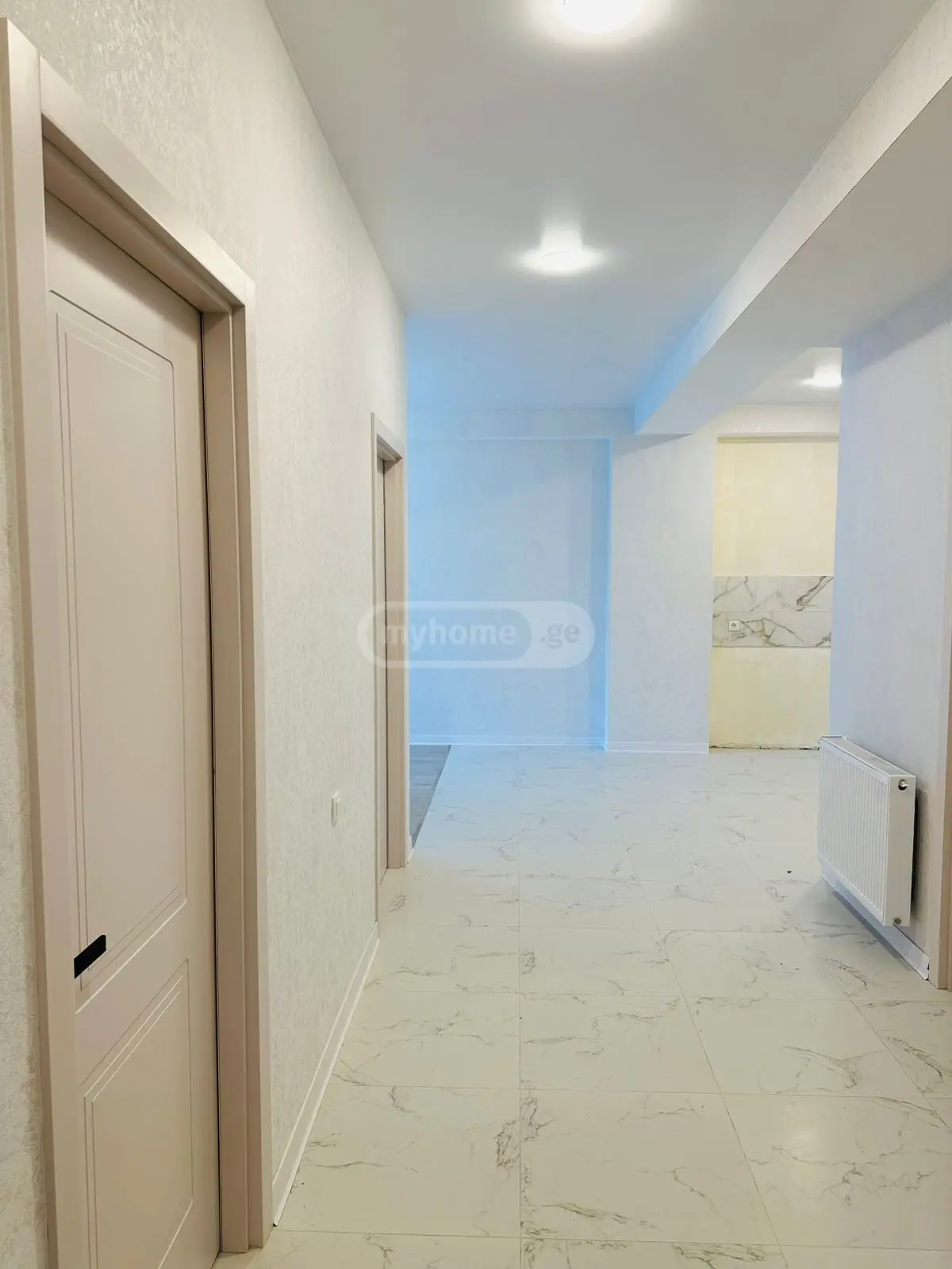For Sale 3 Room Apartment, 4 of 12