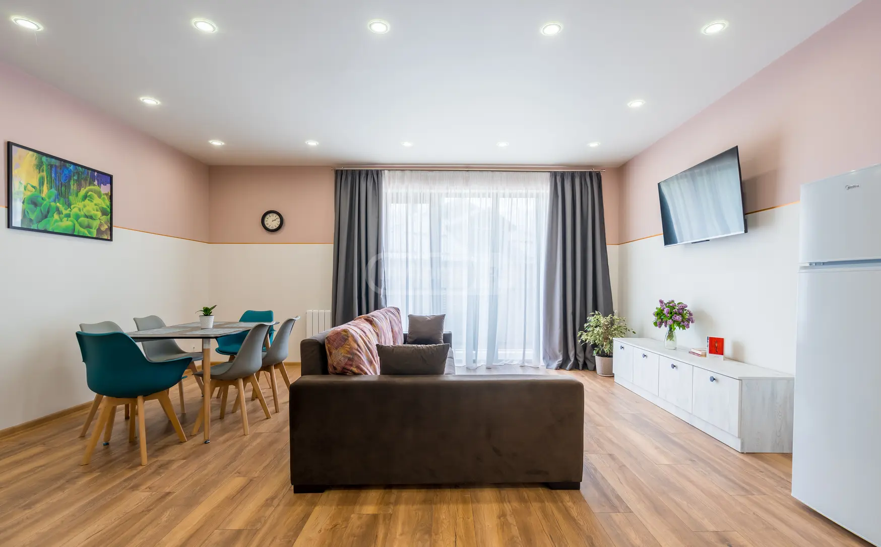 For Sale 2 Room Apartment Qazbegshi view 3