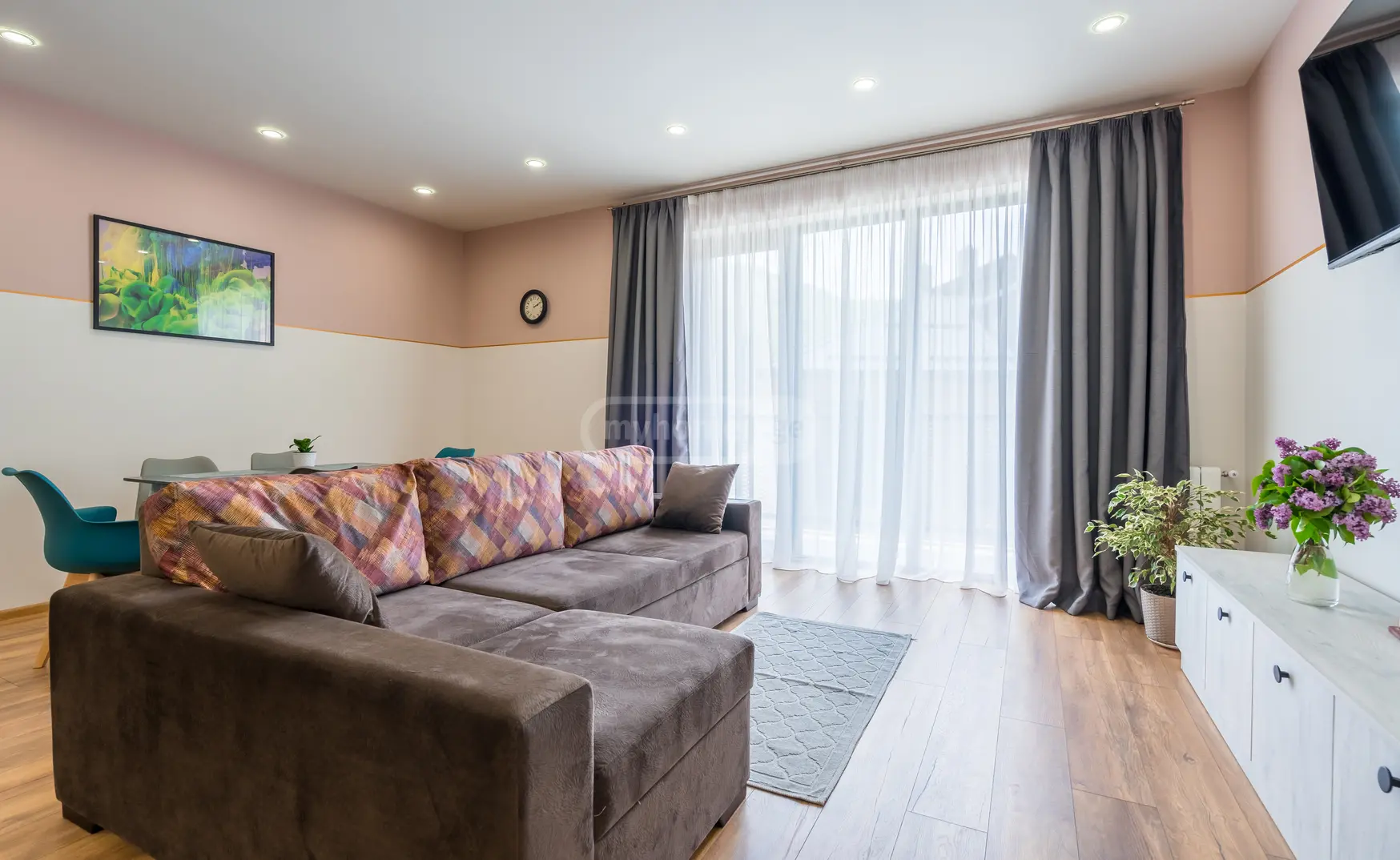 For Sale 2 Room Apartment Qazbegshi view 4