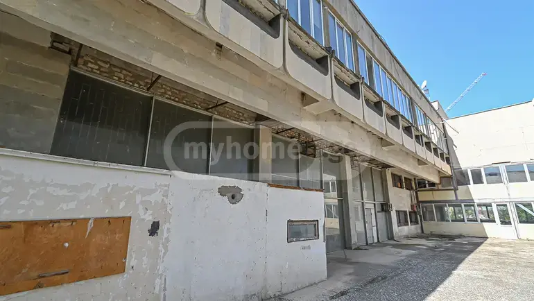 For Sale Spetsialuri Commercial Space Shindisshi view 2