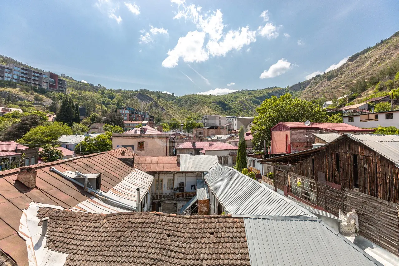 Посуточно 3-комната Квартира в Sololakshi view 14