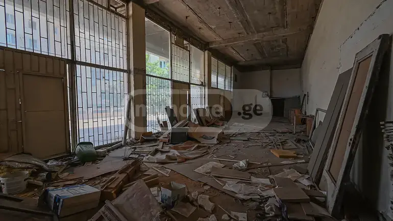 For Sale Spetsialuri Commercial Space Shindisshi view 10