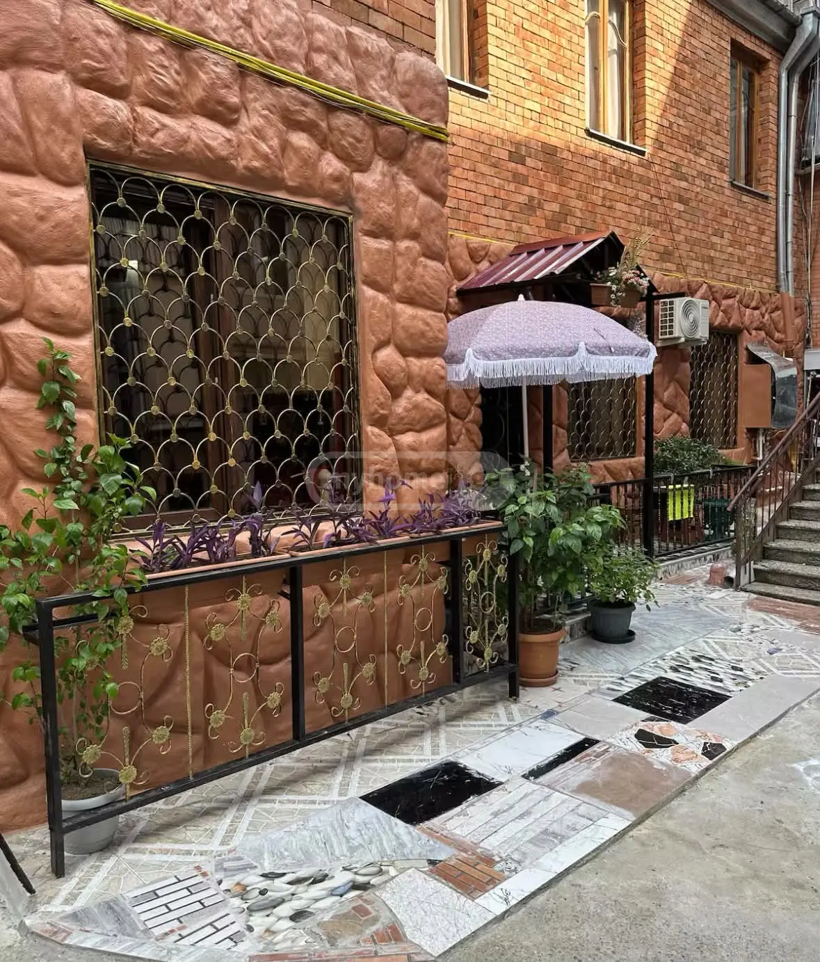 For Sale 5 Room Apartment Kutaisshi view 5