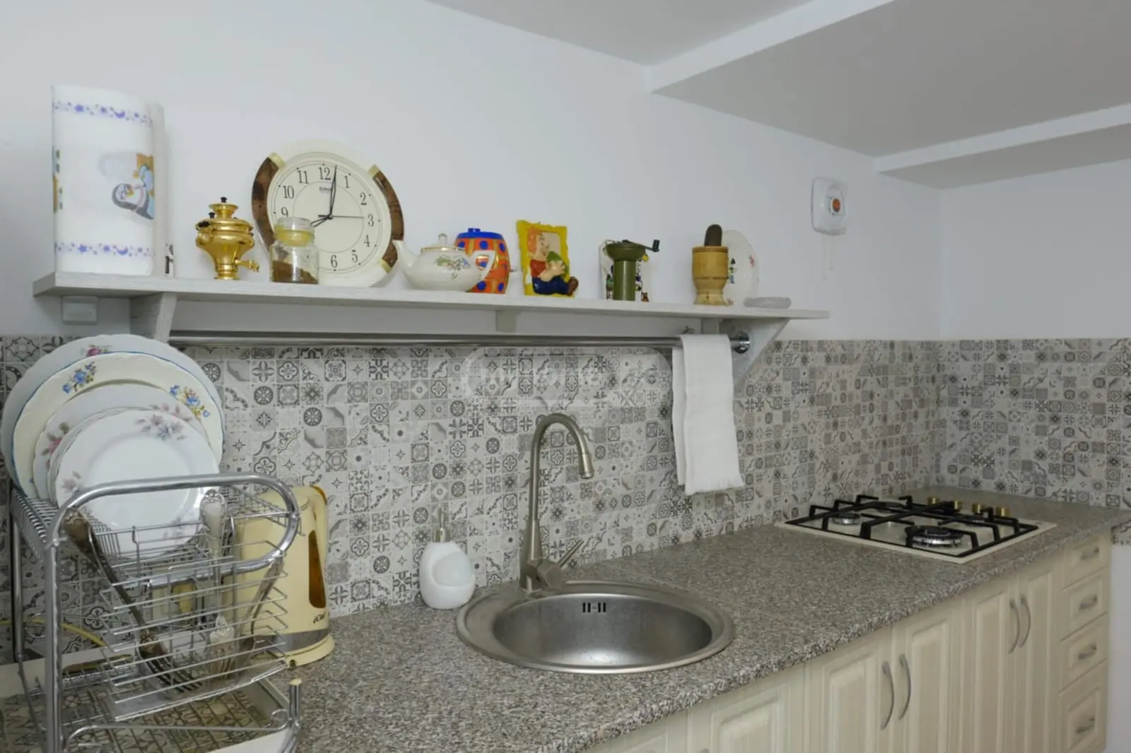 For Rent 3 Room Apartment Veraze, 10 of 12