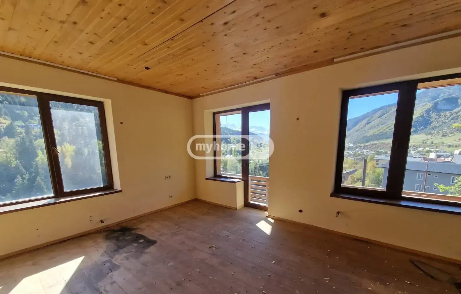 For Sale 10+ Room Sastumro Mestiashi view 3
