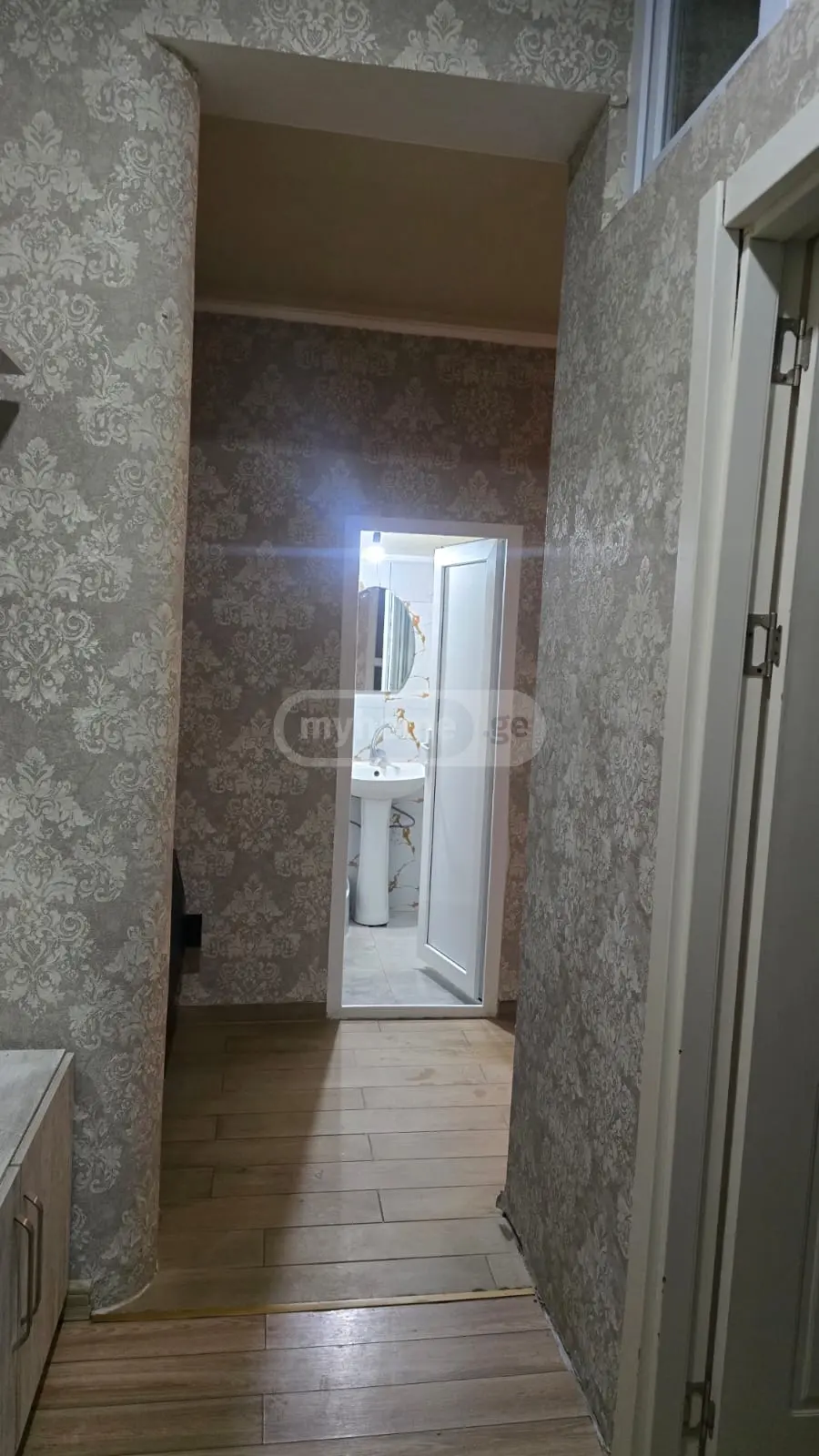 Посуточно 4-комната Квартира в Potshi view 5
