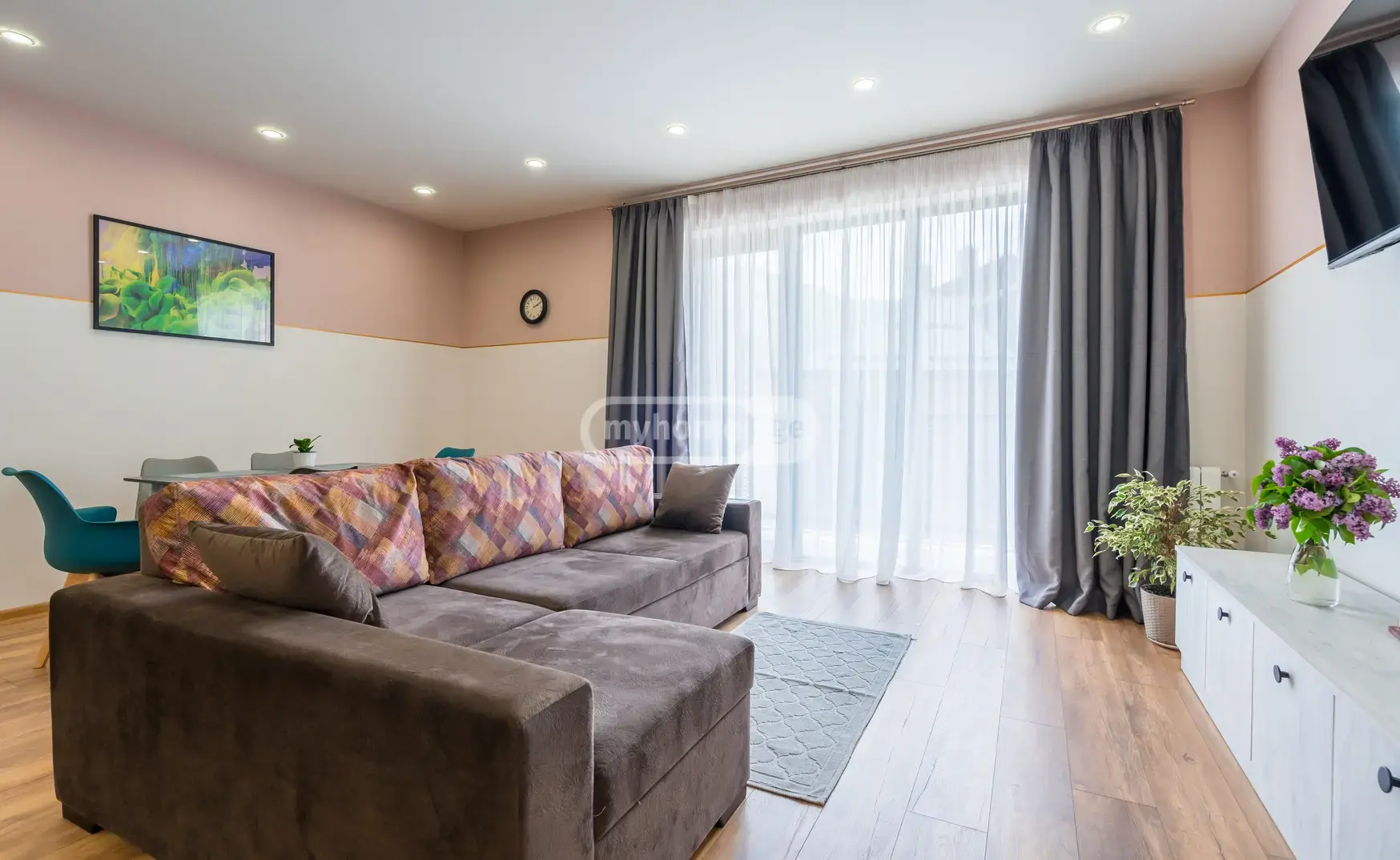 For Sale 2 Room Apartment Qazbegshi view 4
