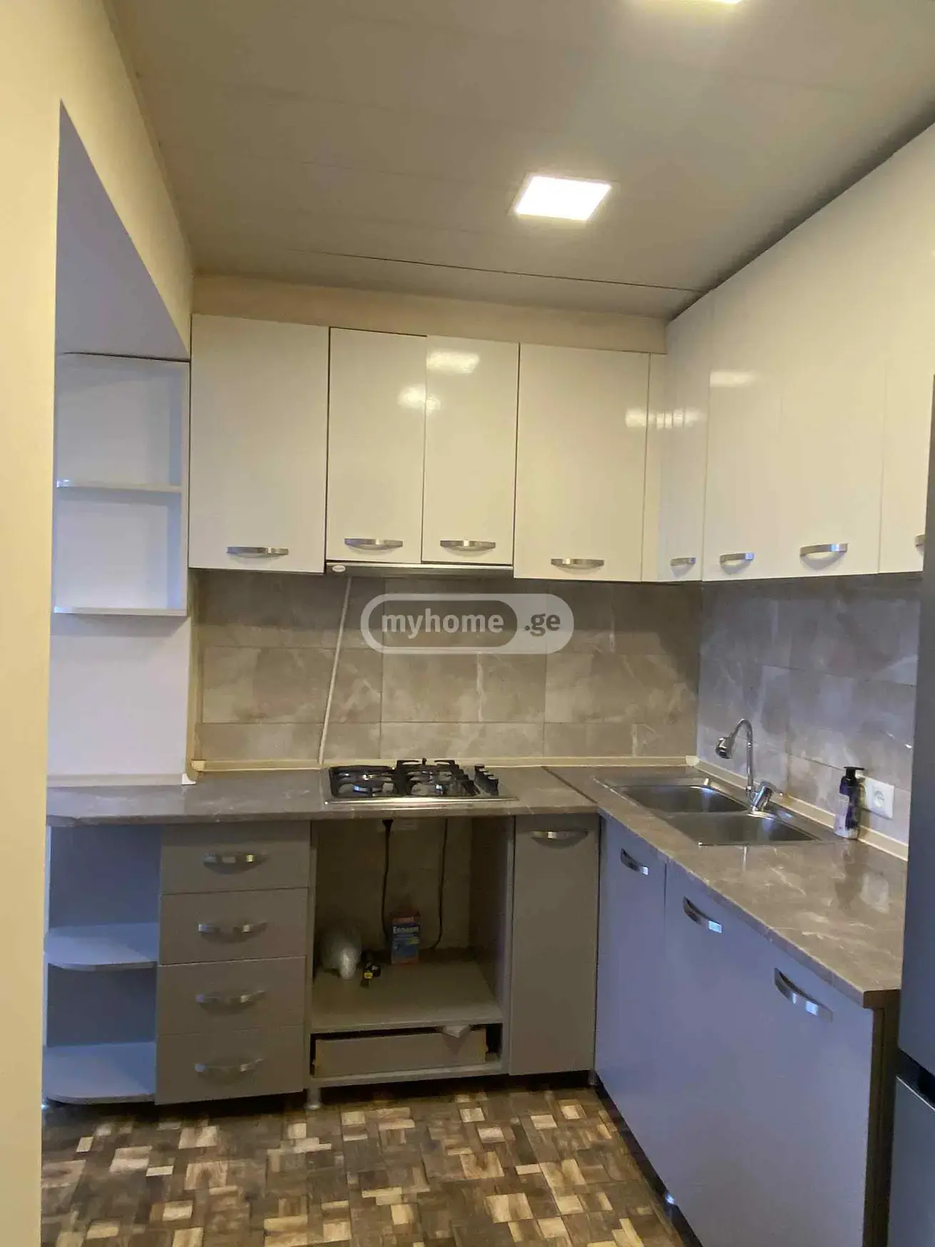 For Rent 3 Room Apartment Kutaisshi view 3