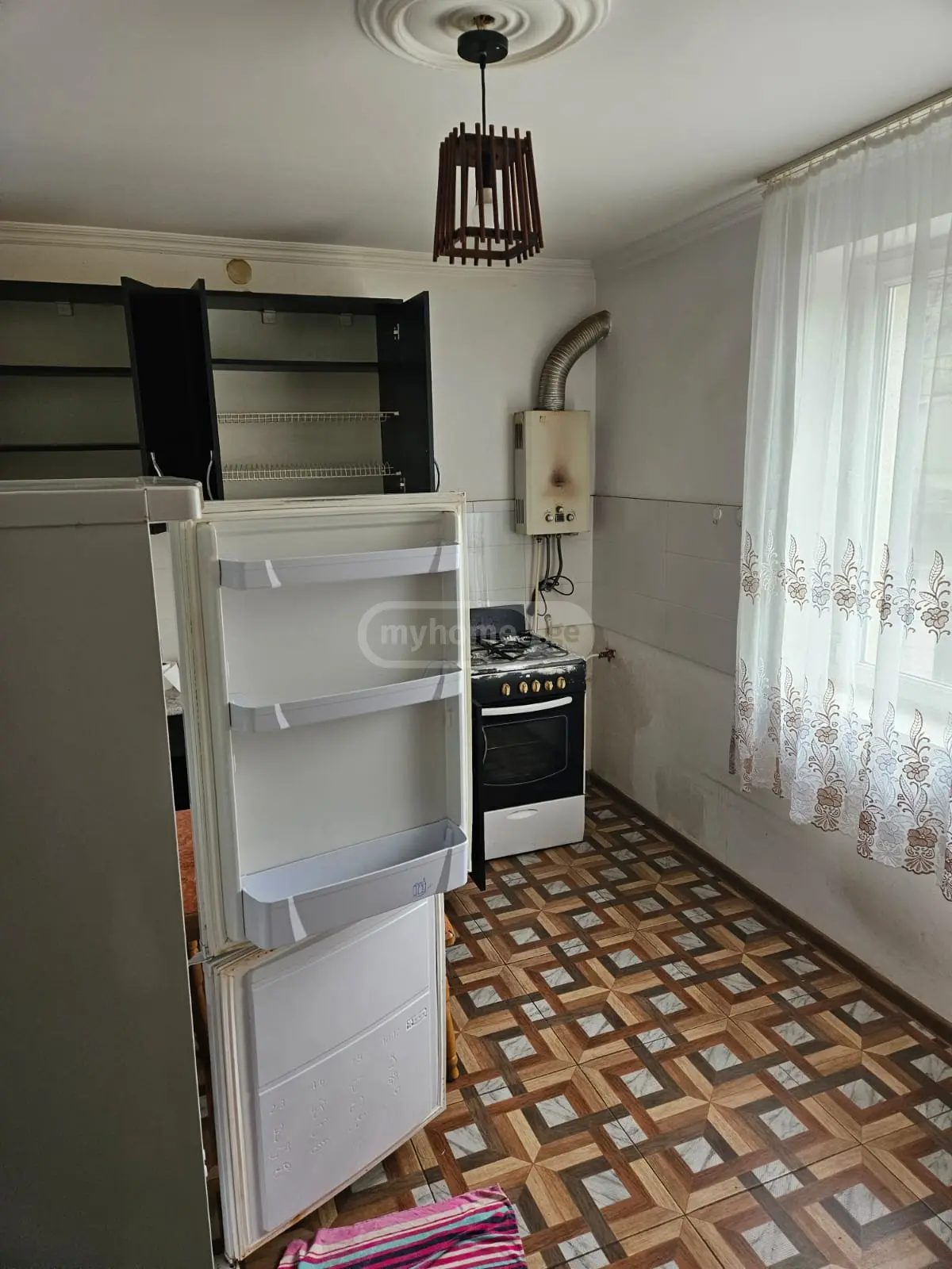 For Sale 4 Room Apartment Kutaisshi view 9